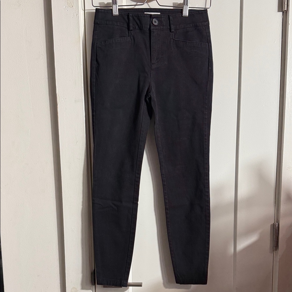 Loft VGUC black low-slung petite skinny ankle pants